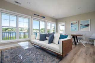 Luxurious Home on Lake Kalamazoo - Douglas - 0
