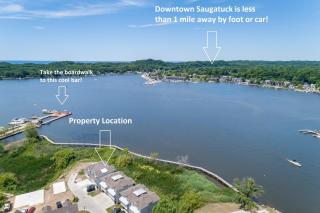 Luxurious Home on Lake Kalamazoo - 4