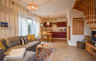 Awesome Home In Wohlenberger Wiek - Wohlenberg - 9