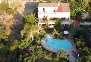 Petit coin de paradis, vue panoramique mer &montagne, piscine privée... - Calcatoggio - 9