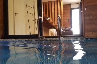 Chalet Luxe spacieux, Piscine chauffée, vue lac et montagnes, proximité immédiate pistes - 8