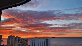 Sunset Waves Benidorm Julieta vistas al mar PREMIUM 200 mt2 con jacuzzi en terraza - Benidorm - 1