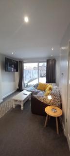 Spacious 2 Bedrooms, Free Parking, Free Wifi - Serene Homes Sheffield - Hillsborough - 9
