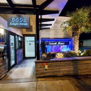 Beautiful Bright 3 Bed Townhouse - 9