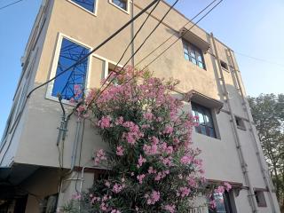ADVIK HOMESTAYS - Tirupati - 6