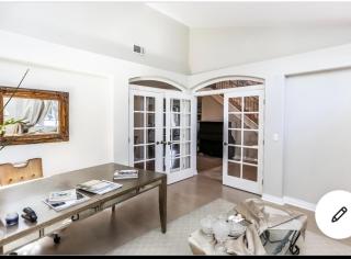 Shabby chic abode in Los Angeles ca - 8