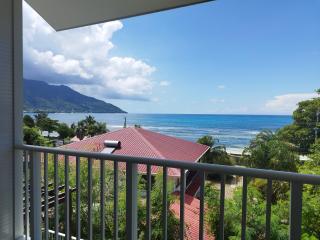 CRYSTAL SHORES Self Catering Apartments - Beau Vallon, Seychelles - 3