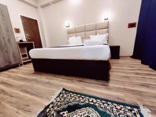 Gulshan Palace By Seven Hills Srinagar By Him Haults Hospitality - Srinagar - 5