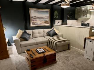 Granny Vera's @ Marigold Cottage - 7