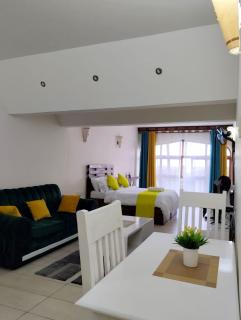 Lux Suites Diani Beachfront Studio Apartments - Ukunda - 8