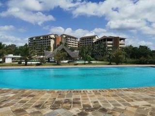 Lux Suites Diani Beachfront Studio Apartments - Ukunda - 0
