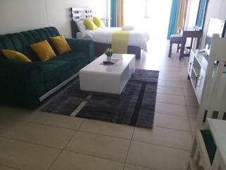 Lux Suites Diani Beachfront Studio Apartments - Ukunda - 5