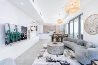 Urban tropic 3 bedroom apartment with full sea view by Suiteable Interiors - Dubái - 3