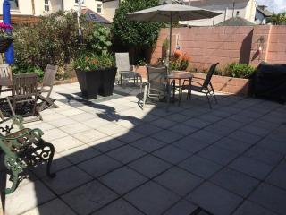Huge 7 bed hse for large groups close by the beach - 4