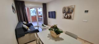 Homes of Spain, Apartamentos Paraiso de Vera Playa, Ed Tahiti, bajo G a pie de la playa, vistas piscina - 4