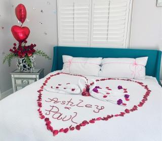 In the Heart of Naples, Suite with Lake & Pool - Naples - 1