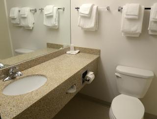 Hilltop Inn by Riversage - Billings - 8