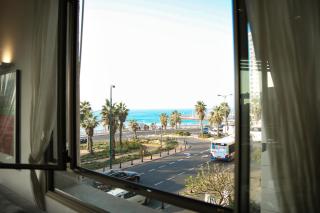 Sea View Apartment Prime Location On The Beach - 3