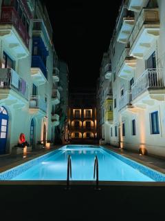 New, Modern Ground Floor Apartment with Pool - Għajnsielem - 0