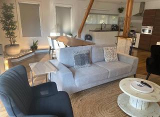 Warburton Woods point nature retreat - 1