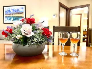 Falcon Crest Lodge 1 BR Condo With Gym & Hot-Tubs & Mountain View - 3