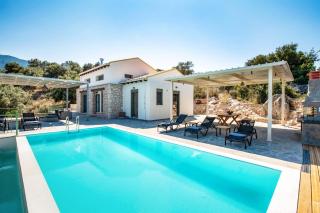 Villa Loulou by Villa Plus - Nikiana - 9