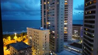 Apartamento com vista p Mar, e Piscina na Cobertura do Prédio - 7