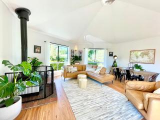 Blue Lily Bungalow - 8