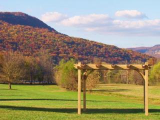 Signal Mountain Room at Tennessee RiverPlace - 1