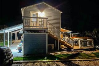 Blue Oasis in the Hill Country - Kerrville - 9