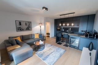 Mark's place Luxury Apartment with free private garage - 0