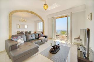 Brand New Three-bedroom Apartment Seaviews - Cannes - 4