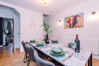 Stylish 2-Bed City-Centre Home in Chester by 53 Degrees Property - Ideal for Couples & Groups - Sleeps 6 - Chester - 1