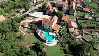 Holiday Home Casa Country - Zadvarje - 0