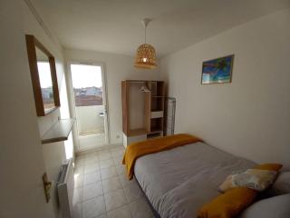 Appart 2/4 pers proche centre avec Balcon, Parking - Narbonne - 1