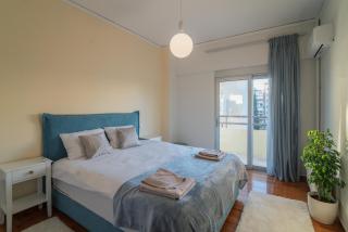 Sea Front Luxury Apartment - 7