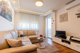 Flexible SelfCheckIns 43 - Zagreb - Luxury - Parking - Loggia - Brand New - Zagreb - 4