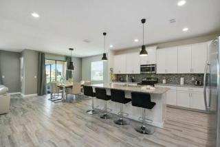 Amazing 6Bedrooms5BathroomsPool At Solterra - 3