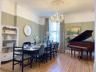 Tranquil Victorian Villa with Hot Tub & Sauna - Colwyn Bay - 9