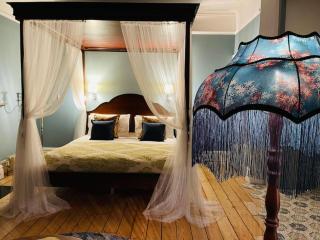 Tranquil Victorian Villa with Hot Tub & Sauna - Colwyn Bay - 2