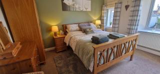 Mains Street Retreat - Lockerbie - 2