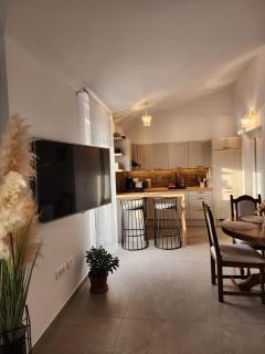 Apartments Mary - Novigrad - 0