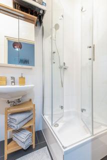 Beautiful Apartment - 12 minutes to City Center - 4