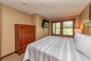 A207 One Bedroom Lake View - Oakland - 6