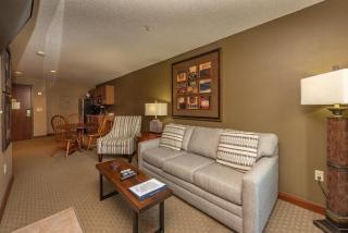 A207 One Bedroom Lake View - Oakland - 9