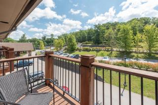 A318 One Bedroom & Loft Standard View - Oakland - 6