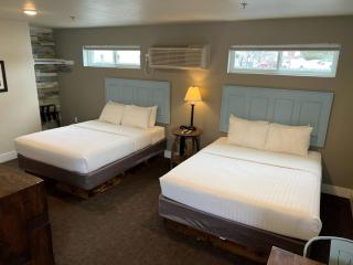 Julie's Park Cafe & Motel - Fish Creek - 0