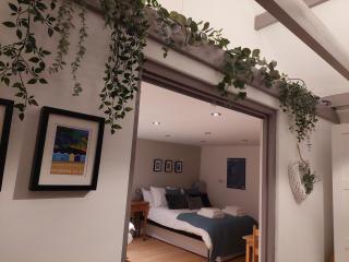Private Garden Lodge in Christchurch, Dorset for 4 - dogs welcome! - Holdenhurst - 3