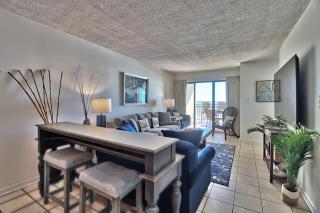 Direct Ocean Front 3BR/2BA Dog Friendly - Myrtle Beach - 2