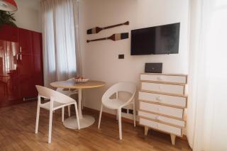 Tra i tetti di Campetto, attico con terrazzo e ascensore e parcheggio gratuito - 2